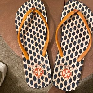 Flip flop gently used